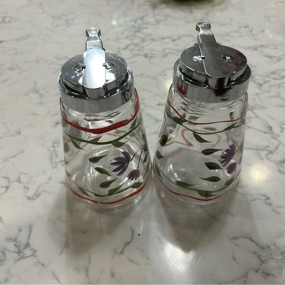 Set of 2 Vintage Glassware Metal Lid Hand Painted Syrup Pourers Dispensers - Picture 2 of 9
